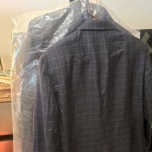 Banana Republic Men's Suit Jacket (2) size 42.